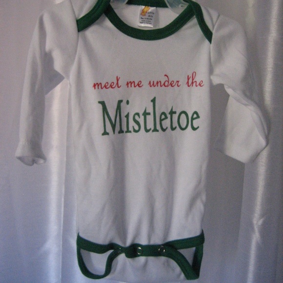 Meet me under the Mistletoe Unisex Infant One Piece Bodysuit Cotton Sz 3-6M NWWT - Picture 5 of 5